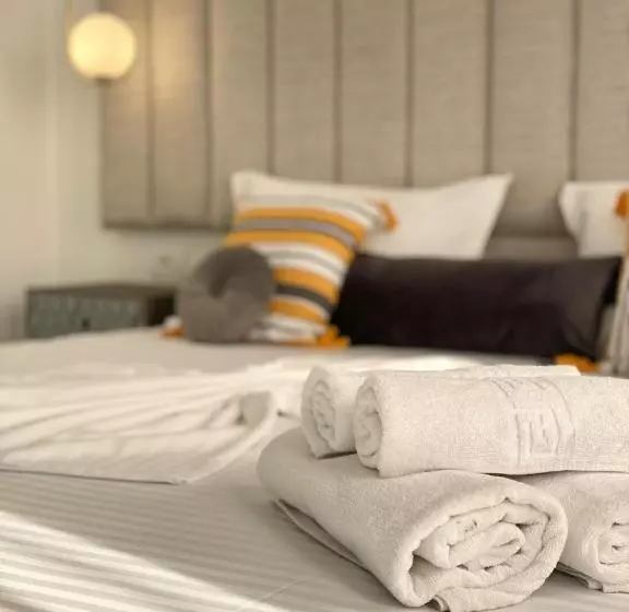 Hotelli Caprice Deluxe Accomodation