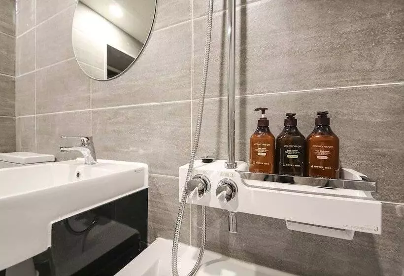 Cheongju Hotel Roa