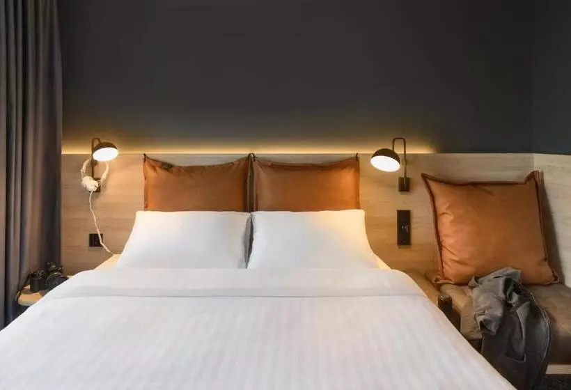 ホテル Moxy Dresden Neustadt