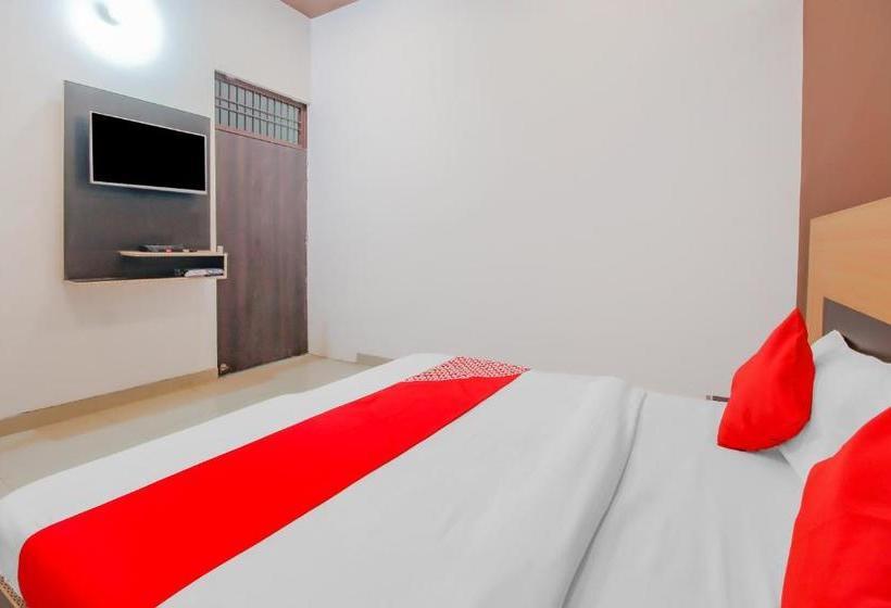 Отель Oyo 76842 The Royal S Inn