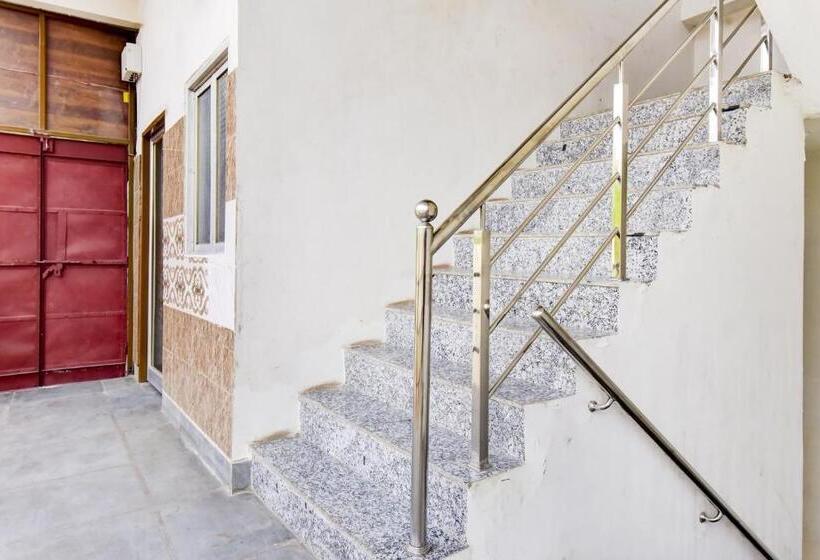 호텔 O Paradise Inn