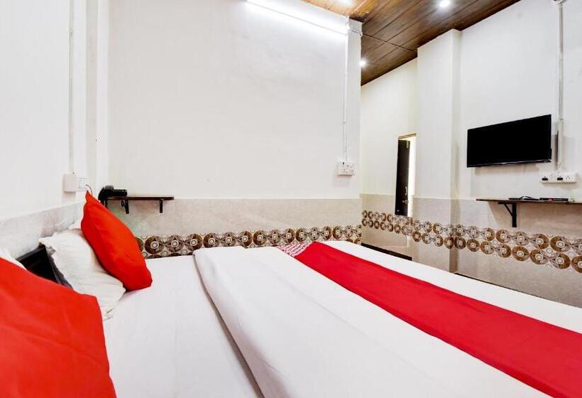 호텔 O Paradise Inn