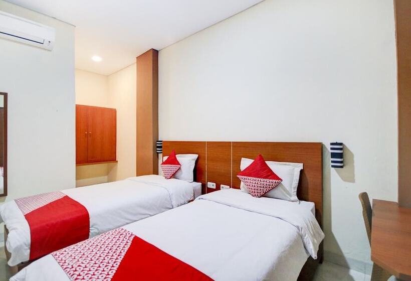 Hotel Oyo 90341 Sean S Residence