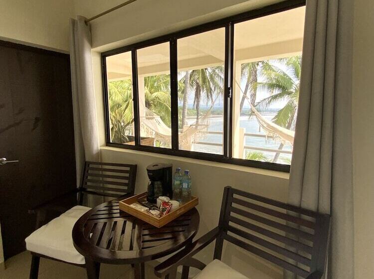 هتل Paradise Surf