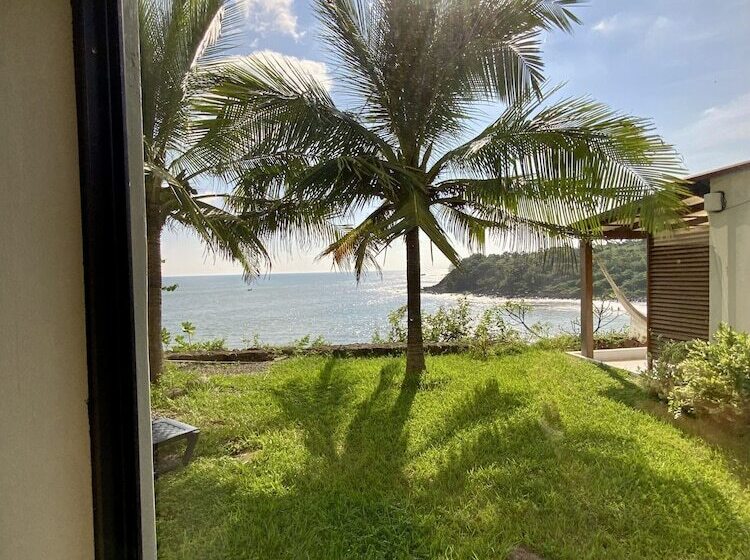 هتل Paradise Surf