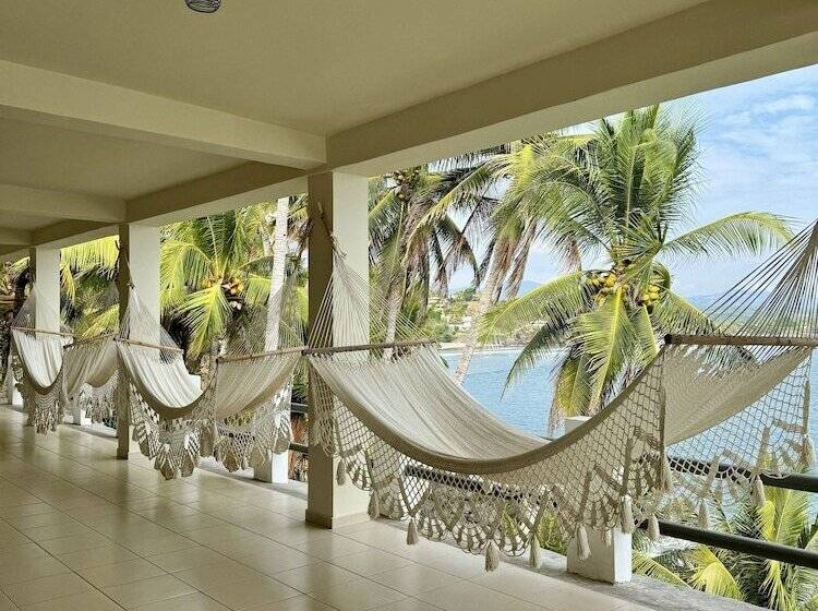 هتل Paradise Surf