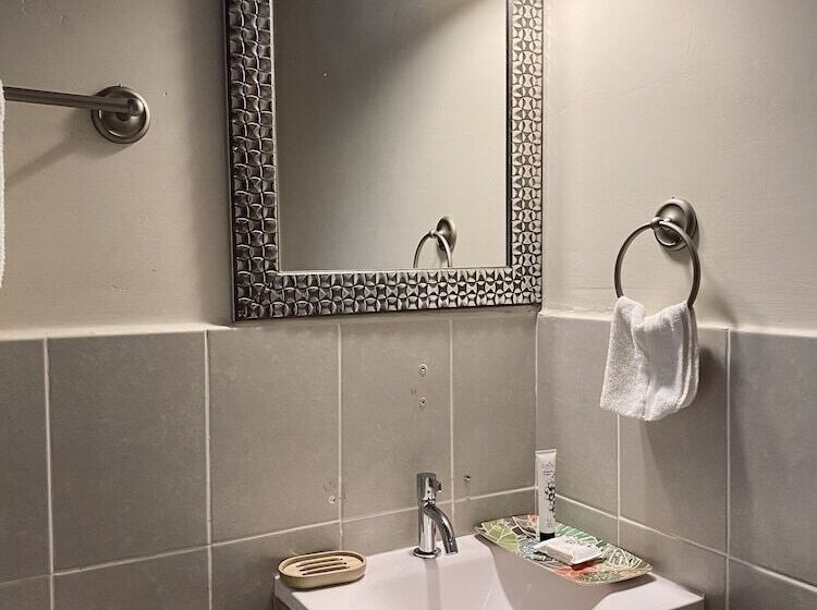 هتل Paradise Surf