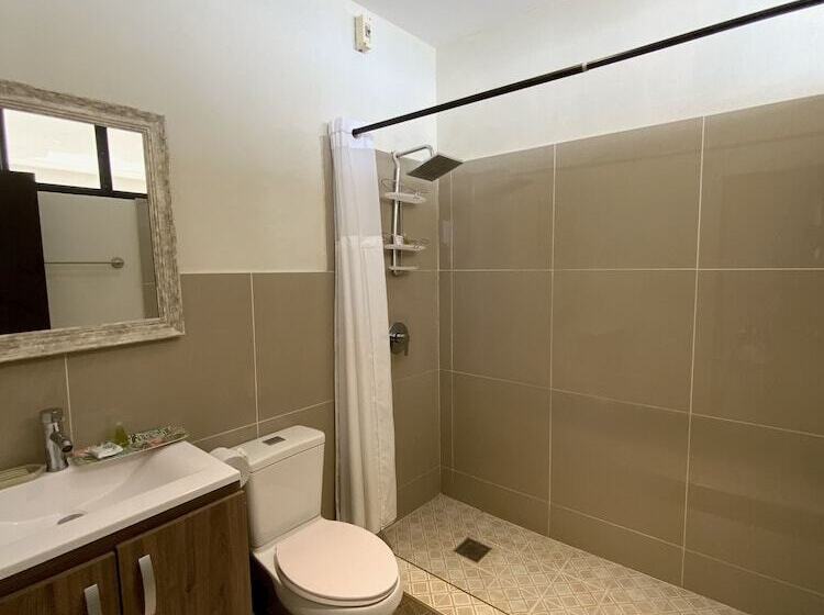 هتل Paradise Surf