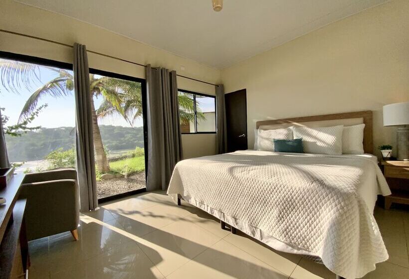 هتل Paradise Surf