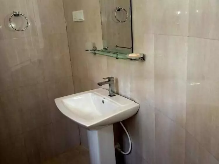 Hotelli Pinnacle Villa