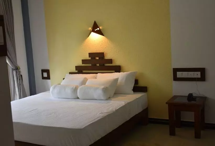 Hotelli Pinnacle Villa