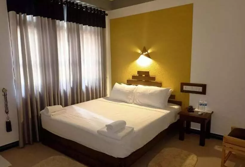 Hotelli Pinnacle Villa