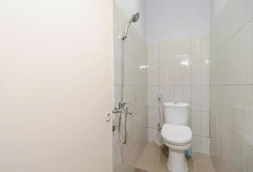 Hotelli Reddoorz @ Jalan Demang Lebar Raya Palembang