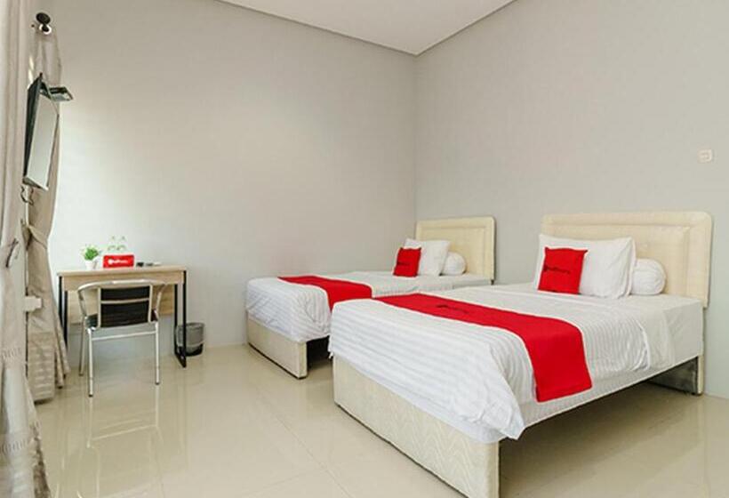 Hotel Reddoorz @ Jalan Demang Lebar Raya Palembang