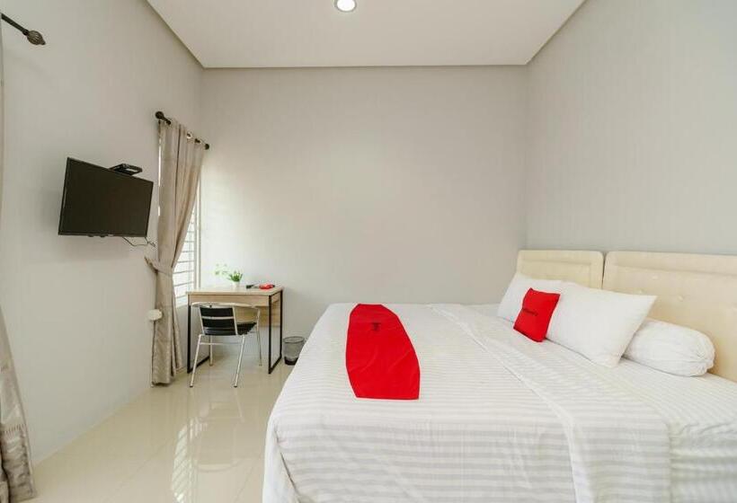 Hotel Reddoorz @ Jalan Demang Lebar Raya Palembang