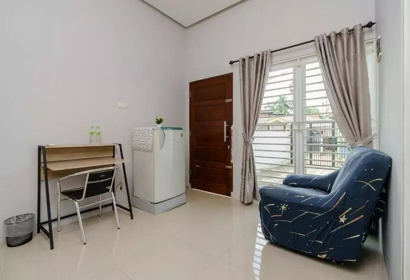 Hotelli Reddoorz @ Jalan Demang Lebar Raya Palembang