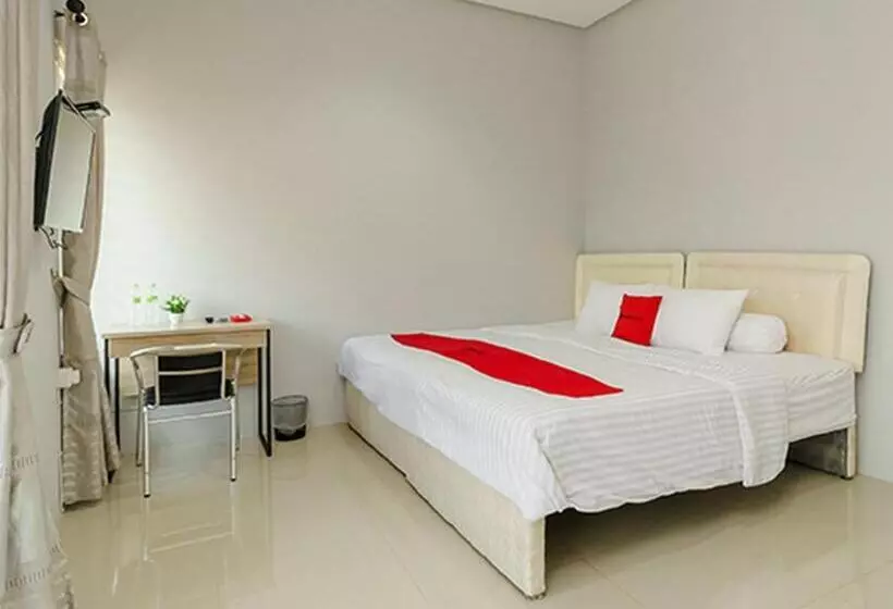 Hotelli Reddoorz @ Jalan Demang Lebar Raya Palembang