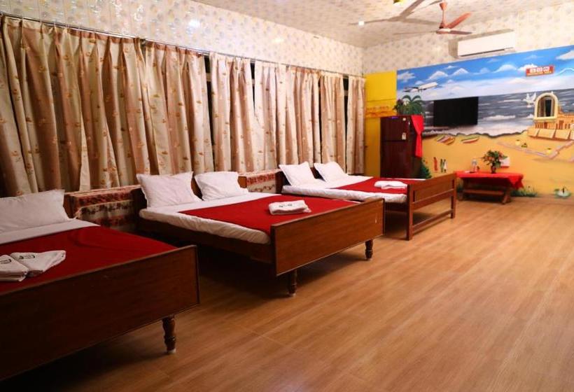 בית מלון כפרי Royal House