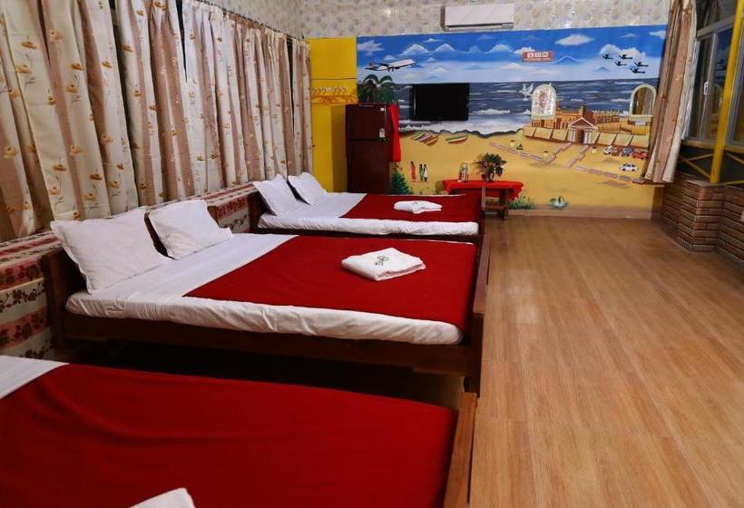 בית מלון כפרי Royal House