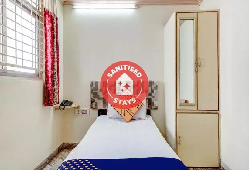 ホテル Spot On 75636 Omkar Lodge