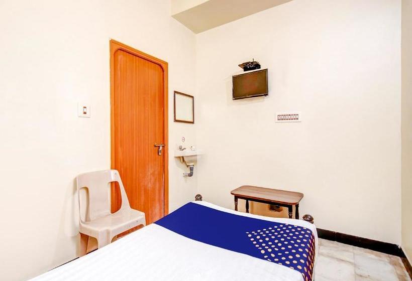 Hotel Spot On 75636 Omkar Lodge