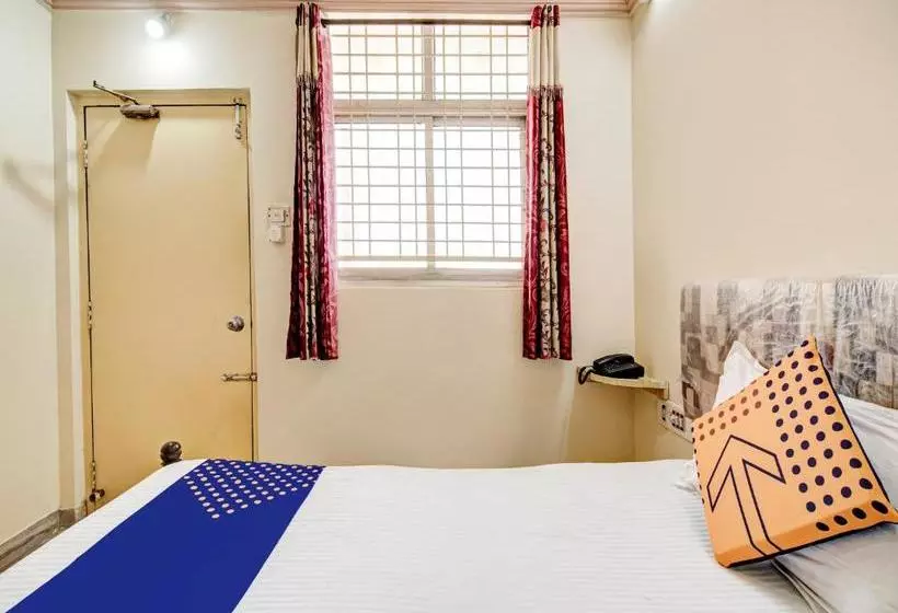 ホテル Spot On 75636 Omkar Lodge