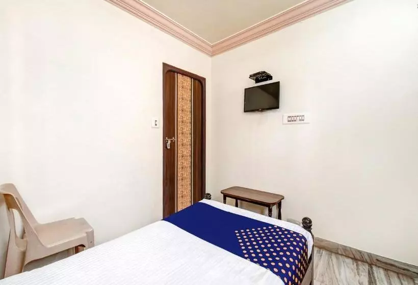 ホテル Spot On 75636 Omkar Lodge