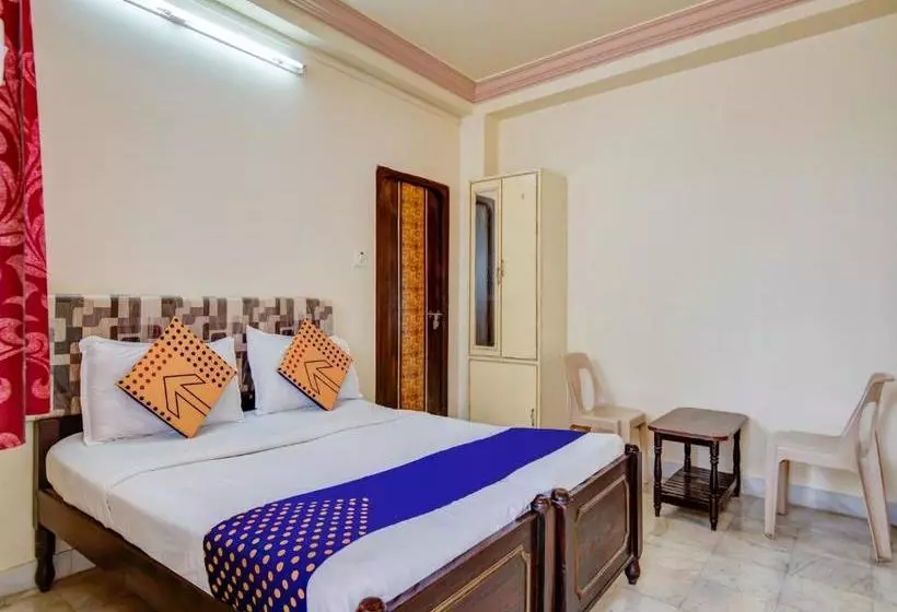ホテル Spot On 75636 Omkar Lodge
