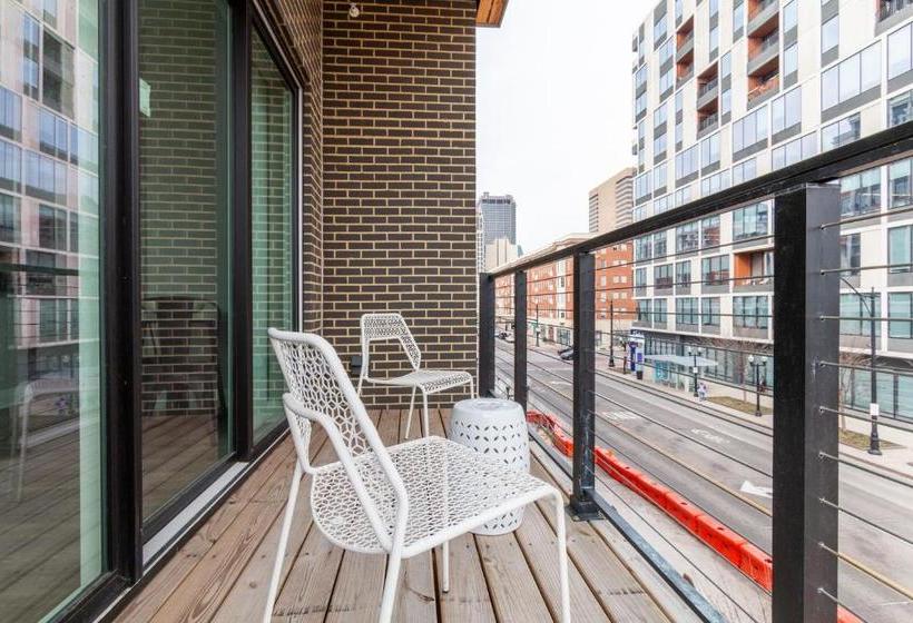 Mint House Columbus Capitol Square