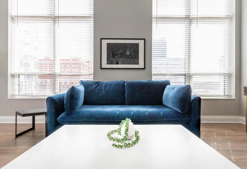 Mint House Columbus Capitol Square