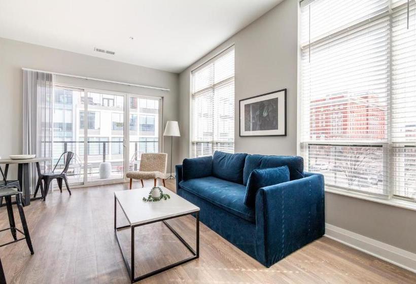 Mint House Columbus Capitol Square