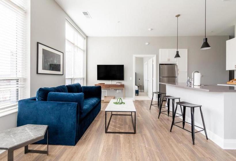 Mint House Columbus Capitol Square