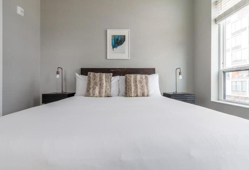 Mint House Columbus Capitol Square