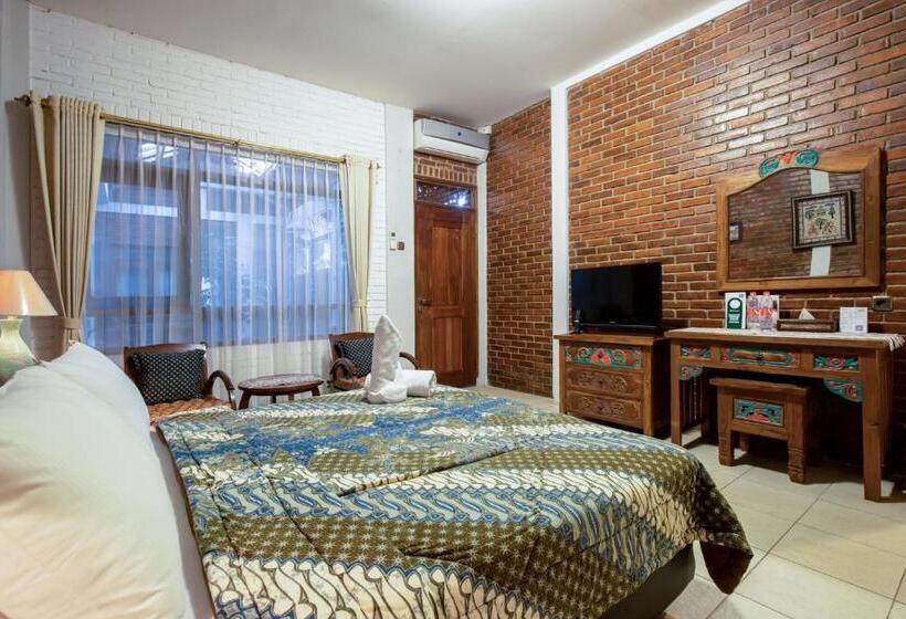 Pension Sekararum Butik Syariah Guesthouse