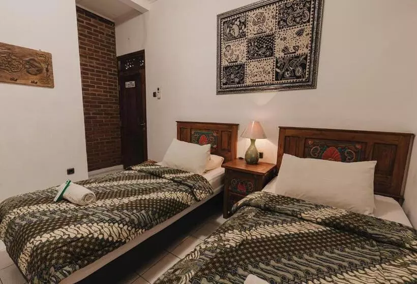 پانسیون Sekararum Butik Syariah Guesthouse