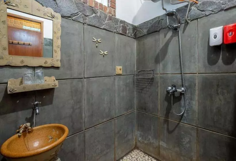 پانسیون Sekararum Butik Syariah Guesthouse