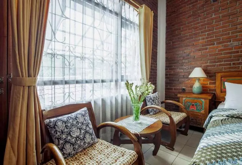 پانسیون Sekararum Butik Syariah Guesthouse