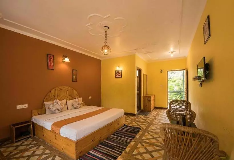 استراحتگاه The Village Manali Café, Bar & Bistro