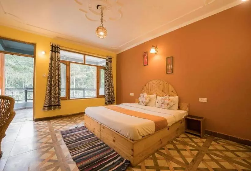 استراحتگاه The Village Manali Café, Bar & Bistro