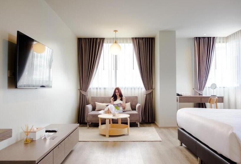 The Rise Suites Hotel, Chiang Mai Sha Extra Plus