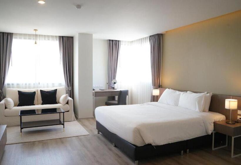 The Rise Suites Hotel, Chiang Mai Sha Extra Plus