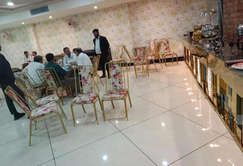 تختخواب و صبحانه Dudi