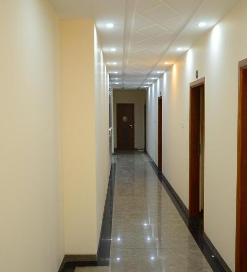 تختخواب و صبحانه Dudi