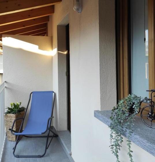 مبيت وإفطار Le Farfalle Di Armeno