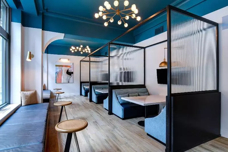 هتل Courtyard By Marriott Cincinnati Downtown