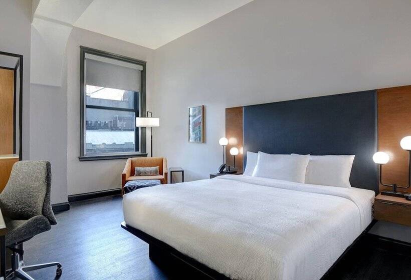 בית מלון כפרי Courtyard By Marriott Cincinnati Downtown