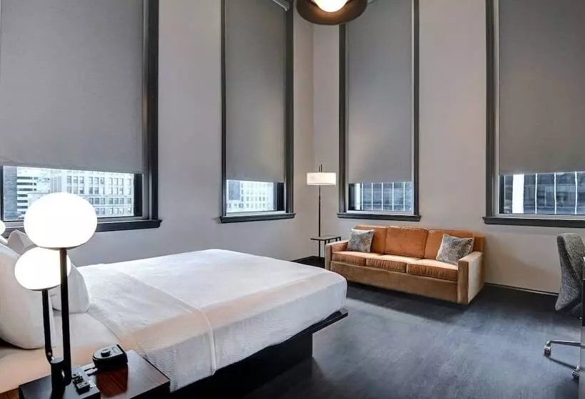 هتل Courtyard By Marriott Cincinnati Downtown
