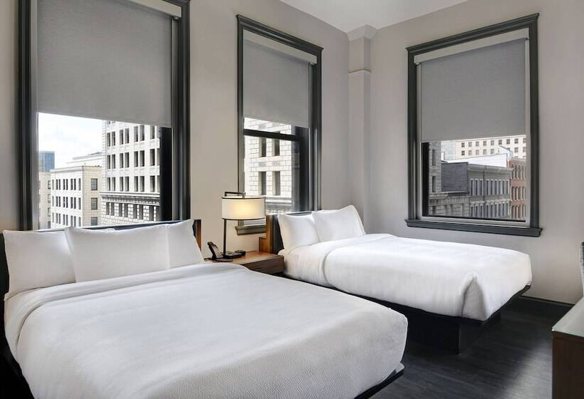 בית מלון כפרי Courtyard By Marriott Cincinnati Downtown