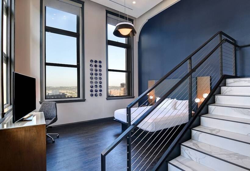 בית מלון כפרי Courtyard By Marriott Cincinnati Downtown