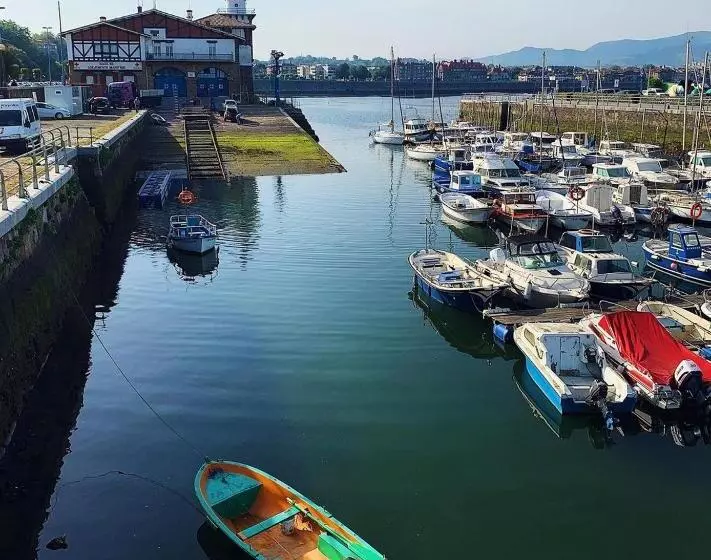 Hotelli Hostería Señorío De Bizkaia
